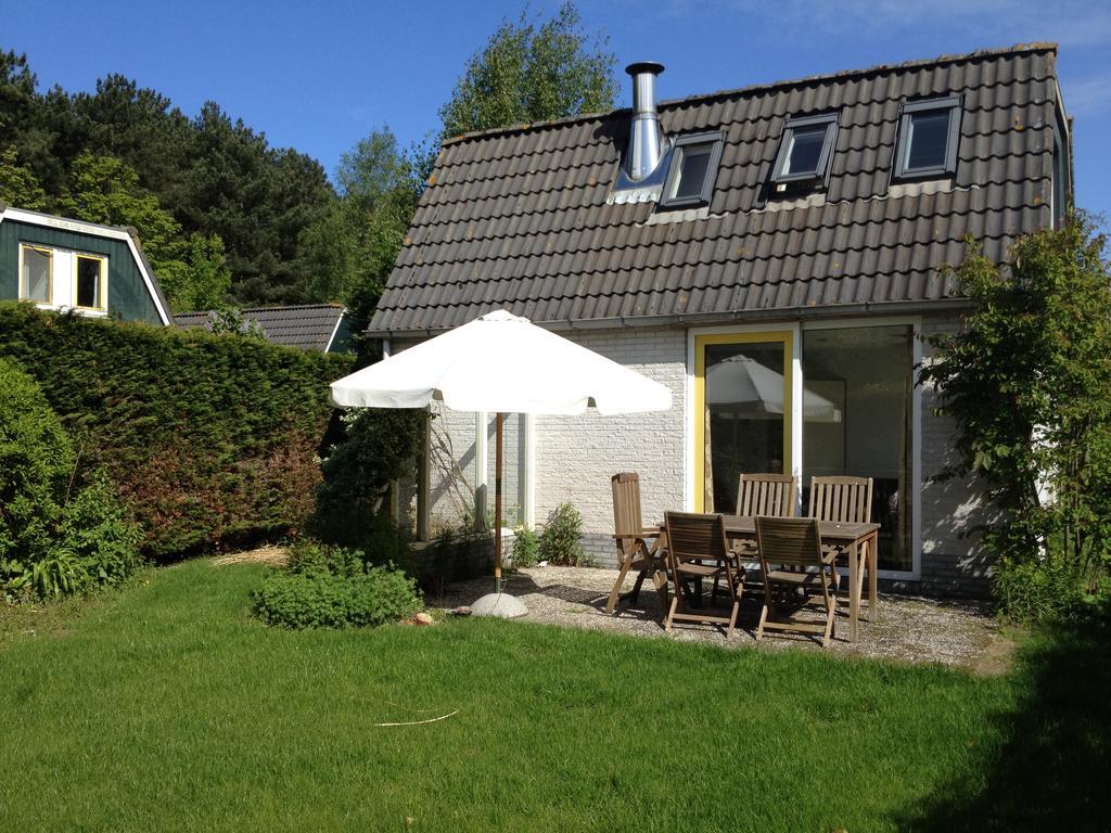 إيجموند-بينن Bungalows - Bungalowpark Mooyeveld - Uniek Gelegen In De Duinen! الغرفة الصورة